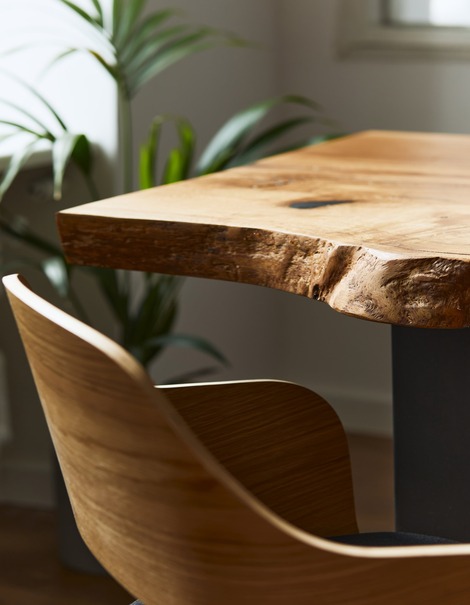 Custom furniture in Noida
